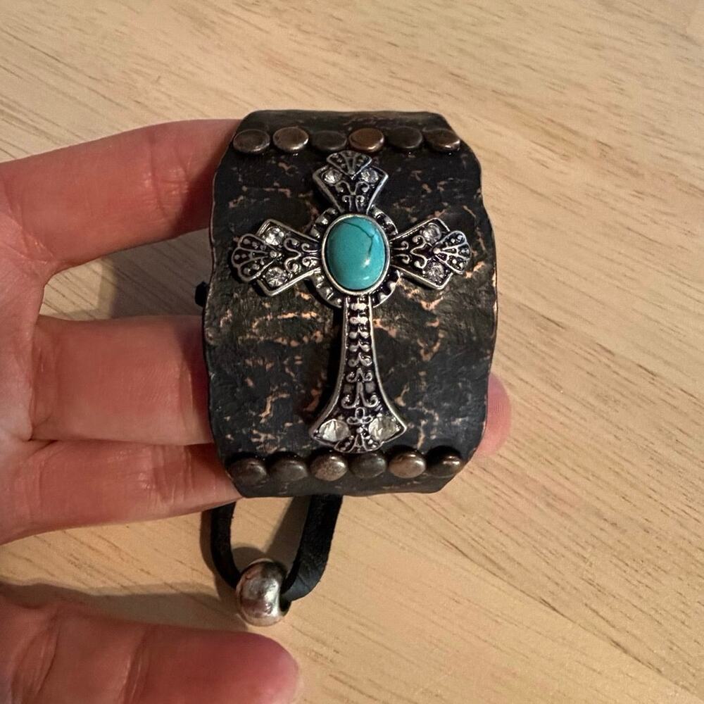 Western Leather Cuff Bracelet Turquoise Rhinestone Cross Adjustable Boho